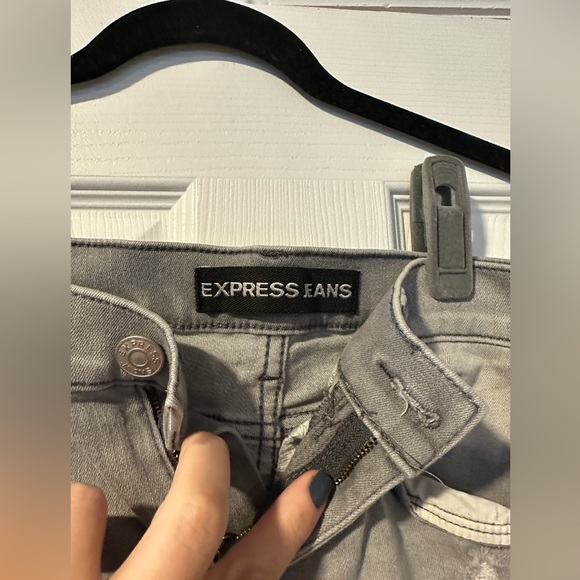 Women's Express Distressed Mid-Rise Legging Jeans Size 4R - Picture 2 of 4